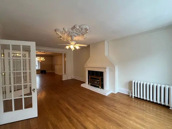 Brockville, ON K6V 3P9,64 King ST W