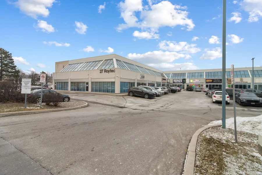 27 Roytec RD #1Cc, Vaughan, ON L4L 8E3
