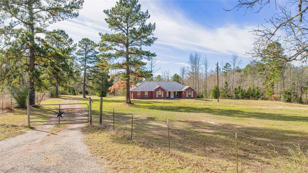 5354 County Road 462, Henderson, TX 75654