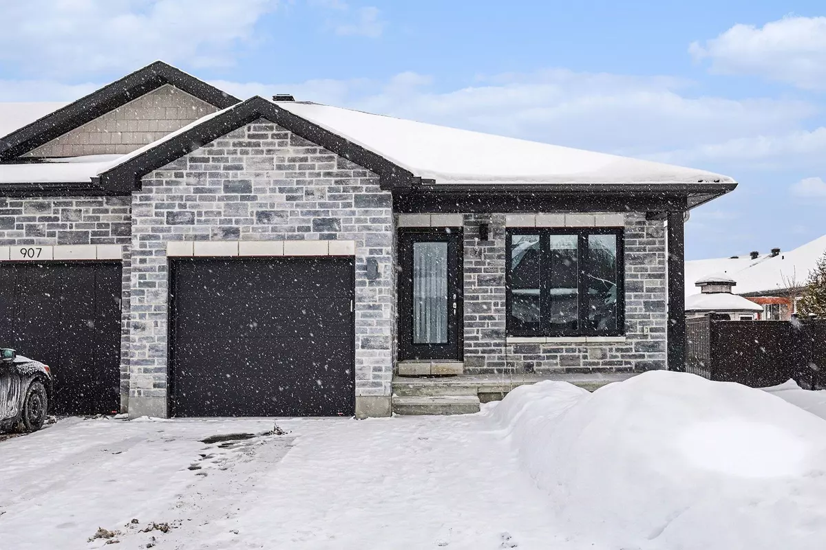 Mississippi Mills, ON K0A 1A0,905 Leishman DR