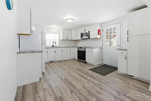 3812 N Saginaw RD, Midland, MI 48640