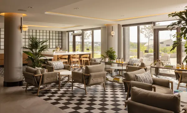 151 Mill ST #1404, Toronto C08, ON M5A 4T8