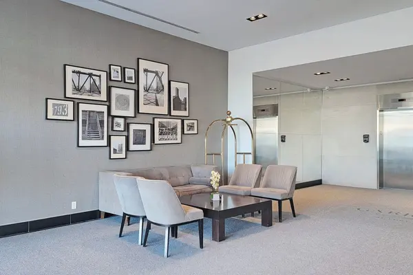 Toronto C01, ON M5V 0C8,169 Fort York BLVD #329