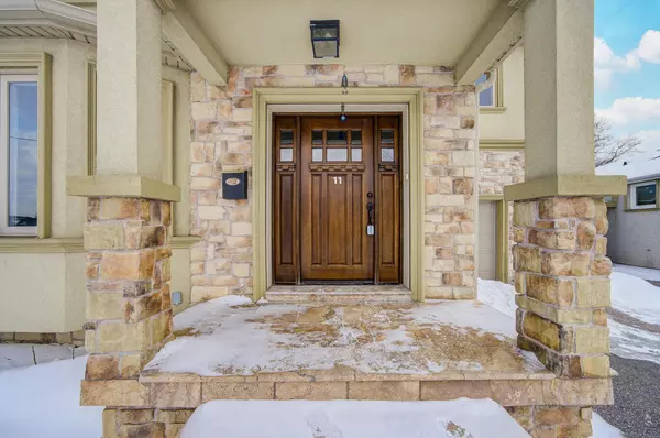 Toronto E04, ON M1R 2M8,11 Bellvare CRES