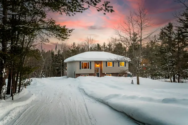 2891 Brady DR, Severn, ON P0E 1N0