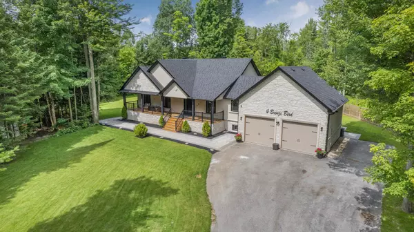 4 Bronze Bird CRES #UPPER, Clearview, ON L0M 1N0