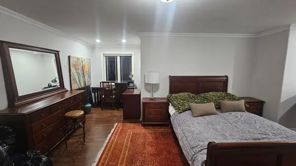 Address not disclosed, Burlington, ON L7L 1V4