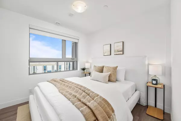 Brampton, ON L6X 4P7,100 Manett CRES #310