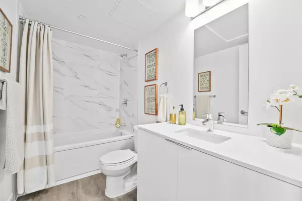 Brampton, ON L6X 4P7,100 Manett CRES #310