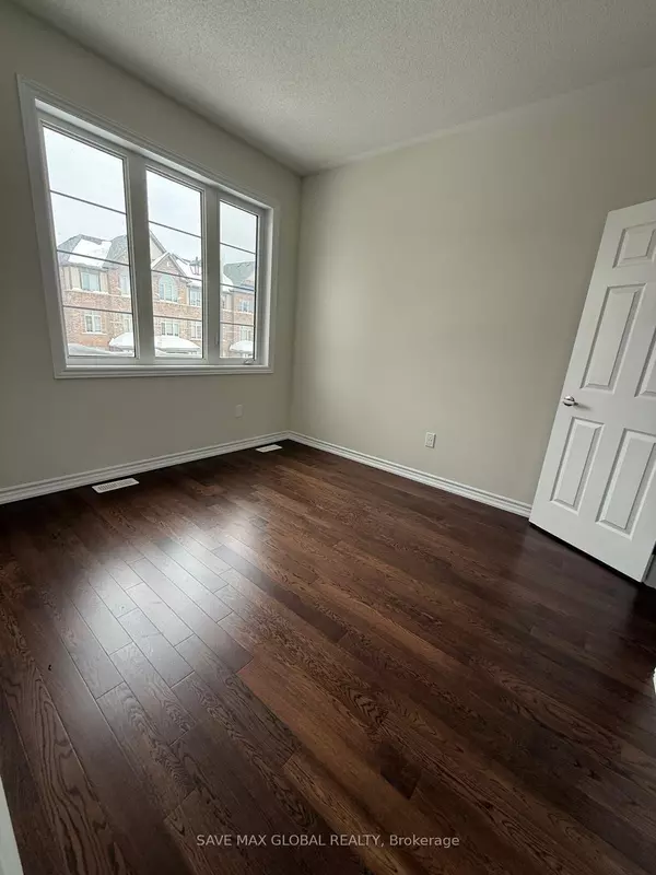 Caledon, ON L7C 4J7,18 Lipscott DR