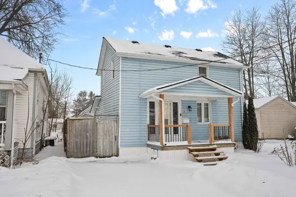 16 Centre ST, St. Thomas, ON N5R 2Z2