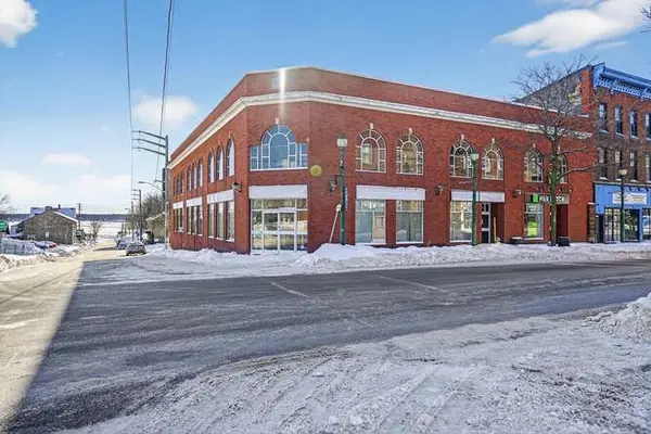 133 King ST W #1A, Brockville, ON K6V 6Z1