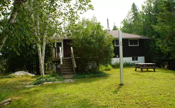 Northern Bruce Peninsula, ON N0H 1Z0,1 CARDINAL CRES