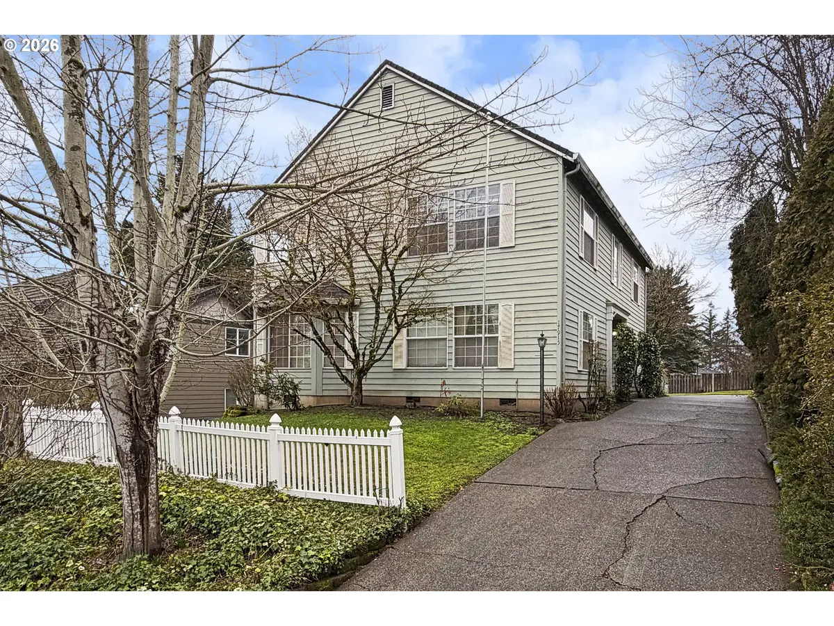 17915 MONTICELLO DR, Gladstone, OR 97027