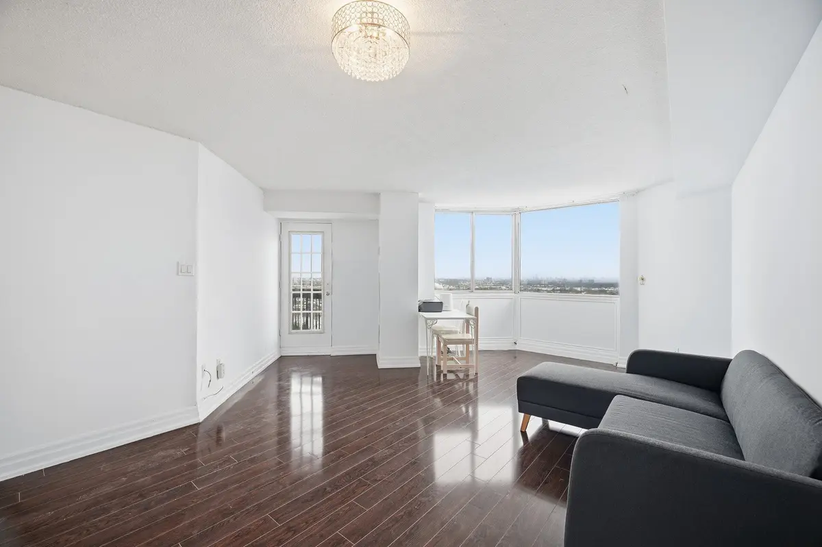 236 Albion RD #2103, Toronto W10, ON M9W 6A6