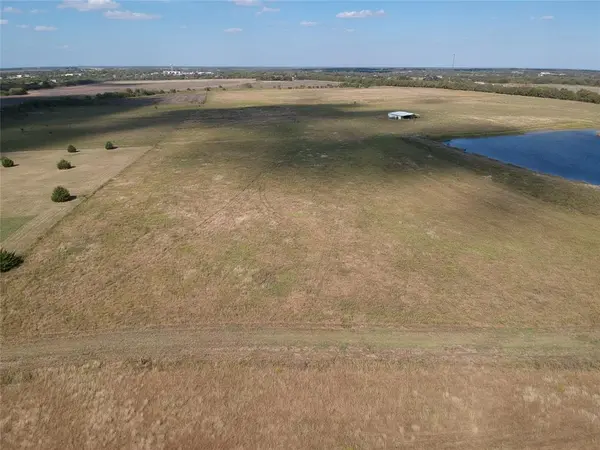5646 N US HIGHWAY 69 #56 Ac, Celeste, TX 75423