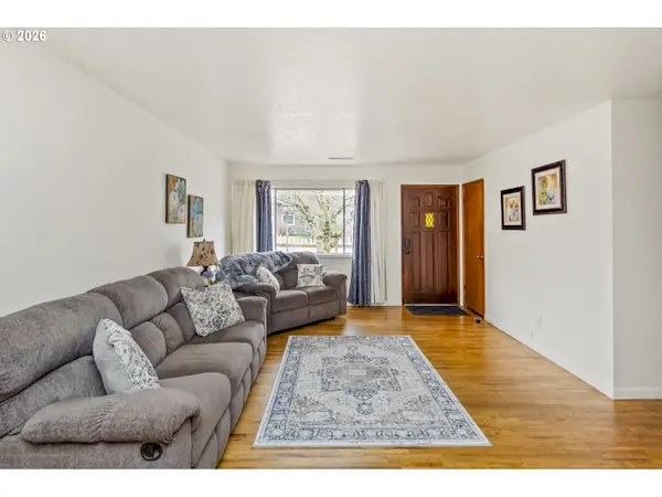 10120 N MIDWAY AVE, Portland, OR 97203