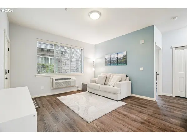 8059 NE MIRIAM WAY, Hillsboro, OR 97006