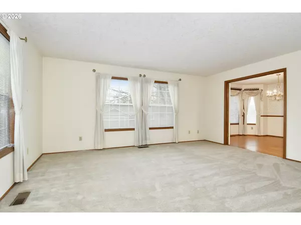 Gladstone, OR 97027,17915 MONTICELLO DR