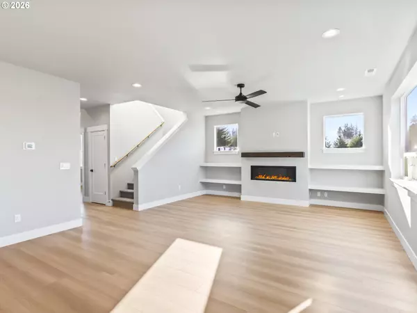 Sandy, OR 97055,18865 SE CROOKED RIVER ST #42