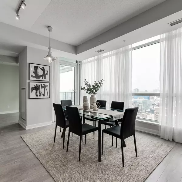 Toronto C01, ON M5V 0H4,199 Richmond ST W #2301