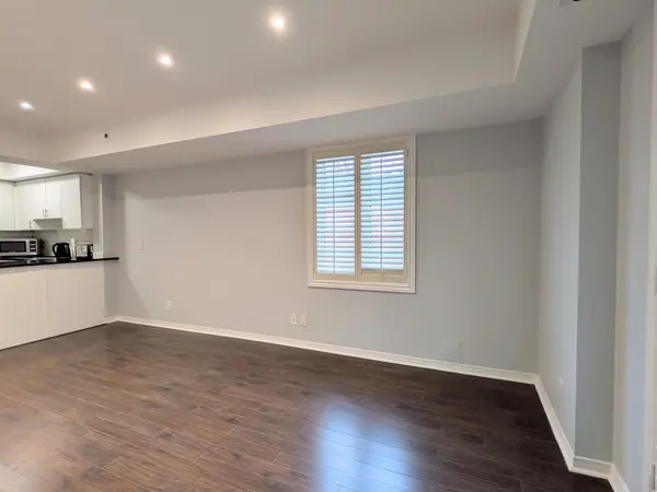 Toronto, ON M6J 3W7,12 Sudbury ST #3016