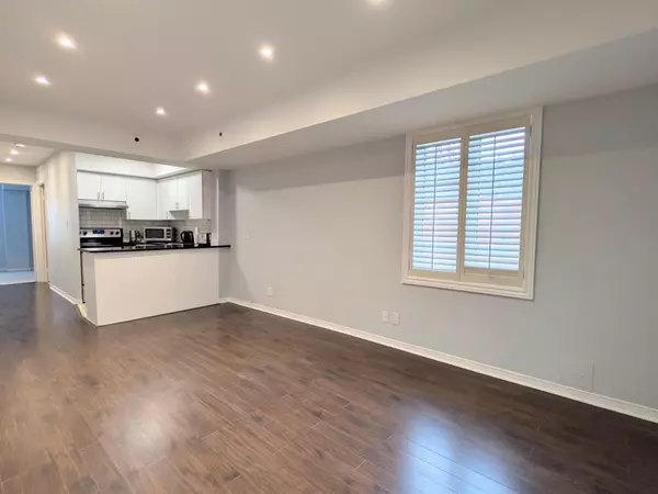 Toronto, ON M6J 3W7,12 Sudbury ST #3016