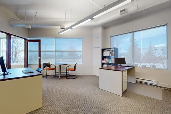 125 Don Hillock DR #Unit 7, Aurora, ON L4G 0H8