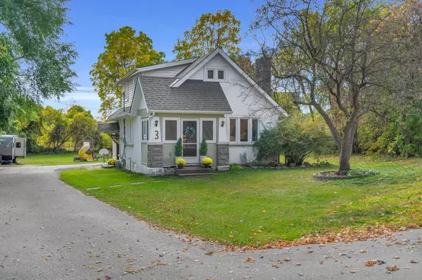 3 Catering RD, Georgina, ON L0E 1R0