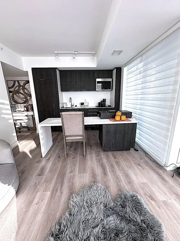 370 Martha ST ##1710, Burlington, ON L7R 0G9