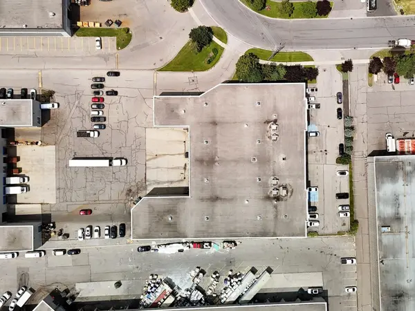 1060B Lorimar DR, Mississauga, ON L5S 1R8