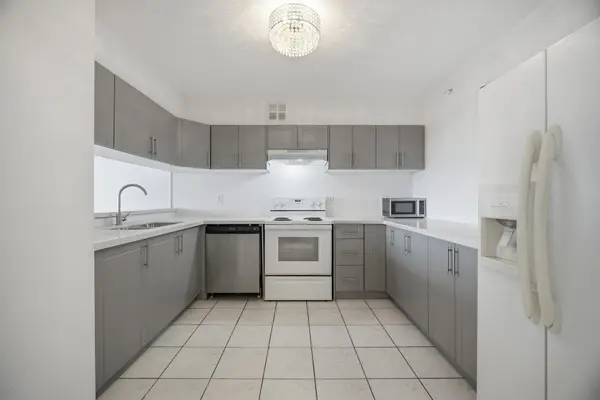 236 Albion RD #2103, Toronto W10, ON M9W 6A6