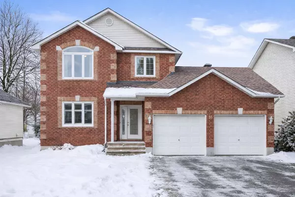 16 La Citadelle ST, Russell, ON K0A 1W0