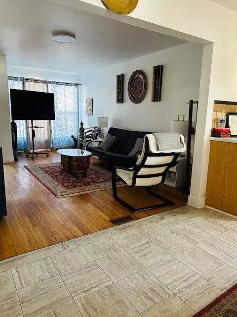 Cornwall, ON K6H 5B4,611 St Felix ST