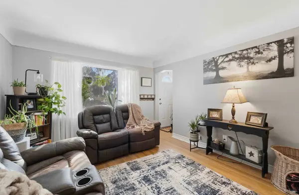 182 East 33rd ST, Hamilton, ON L8V 3T6