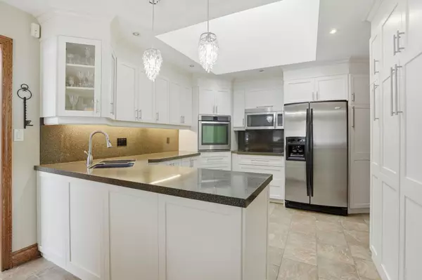 Haldimand, ON N3W 1E2,9 Lamb CT