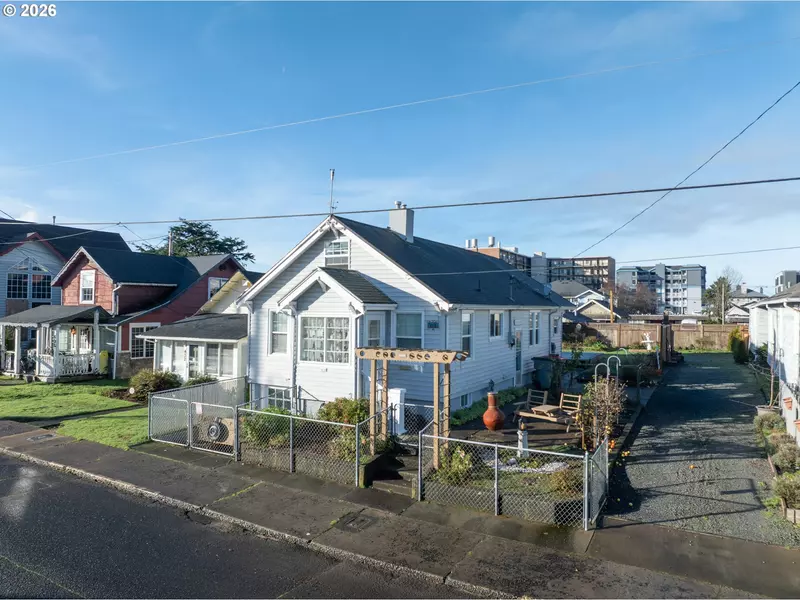 416 S DOWNING ST, Seaside, OR 97138
