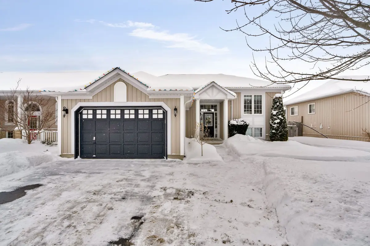 204 Forest CRES, Clearview, ON L0M 1S0