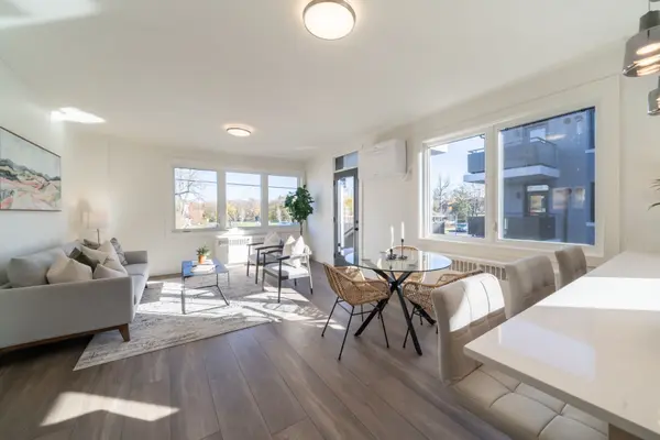 1450 Avenue RD #3, Toronto C04, ON M5N 2H7