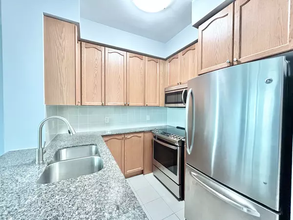 Toronto W08, ON M9C 0A4,215 Sherway Gardens RD #211