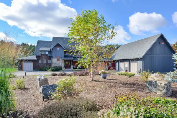 Bracebridge, ON P1L 1W8,1422 Muskoka Rd 118 RD W