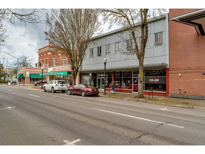 612 MAIN ST, Springfield, OR 97477