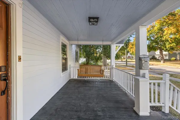 438 N Bailey ST, Romeo Village, MI 48065