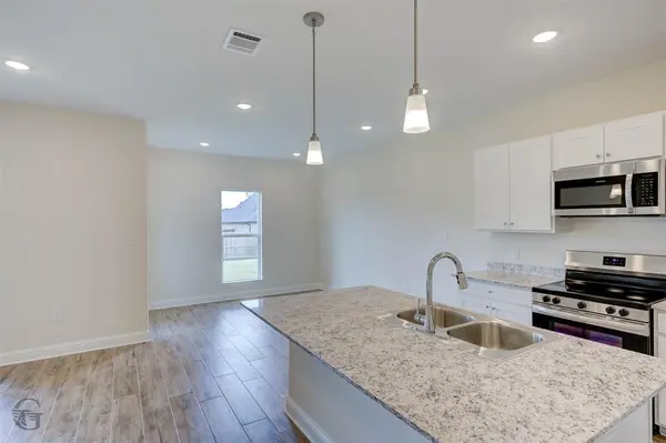 1210 Bayou Bay Court, Frierson, LA 71027