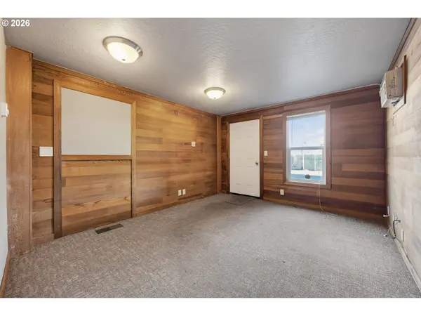 2150 CROSS ST, Eugene, OR 97402