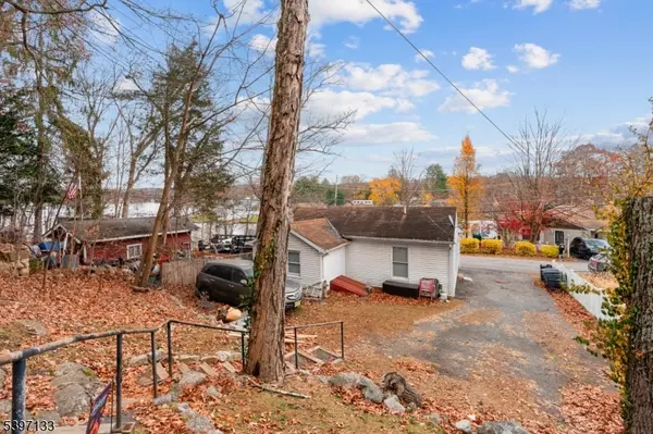 4 Bank St, Byram Twp., NJ 07874