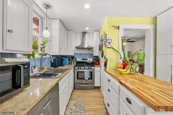 30 Portland Ave, Fanwood Boro, NJ 07023