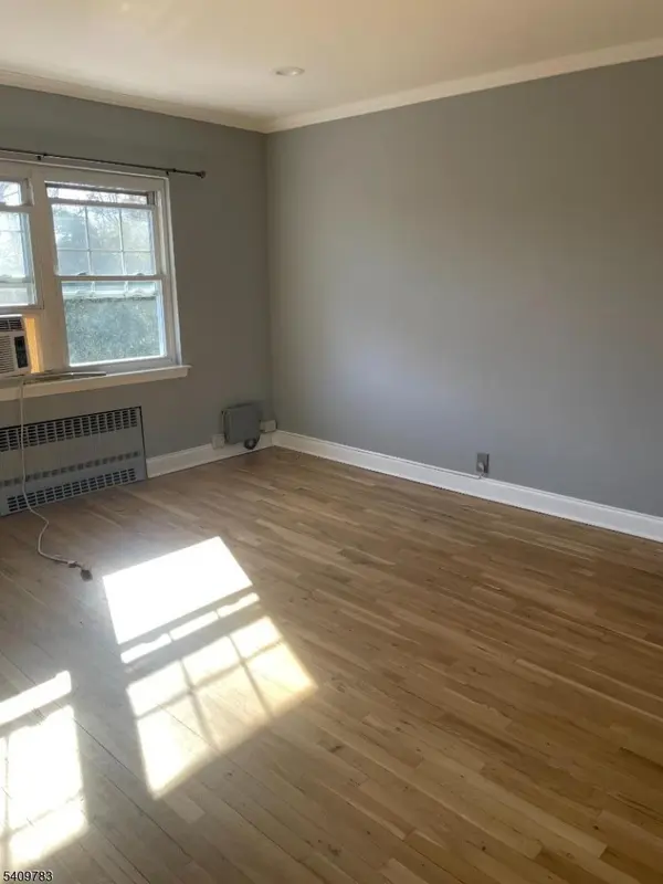 152 Belleville Ave #14, Bloomfield Twp., NJ 07003