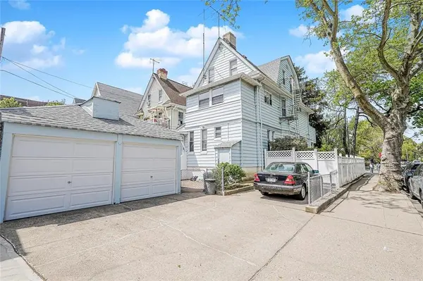 222 Albemarle RD, Brooklyn, NY 11218