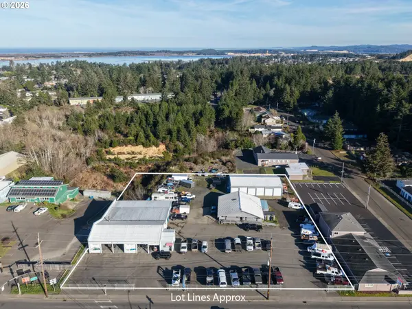 1252 NEWMARK AVE, Coos Bay, OR 97420